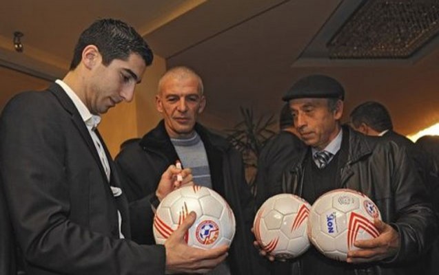 qebelenin-reqibi-olan-ermeni-futbolcu-bakiya-buraxilmayacaq-