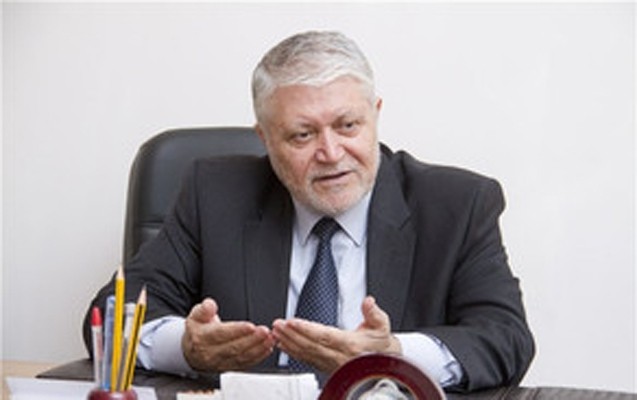 olen-sexs-hesenlinin-qohumu-deyil-