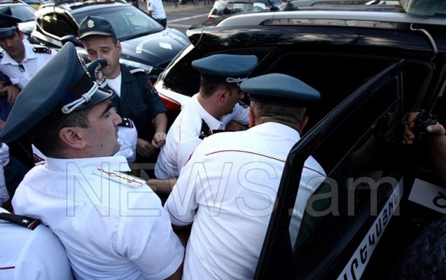 ermenistanda-qarsidurma-