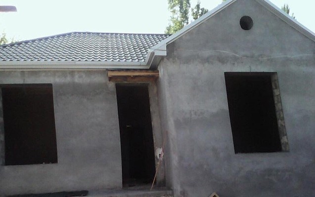 sagirdini-xilas-ederken-cayda-bogulan-muellimin-evi-hazir-oldu-