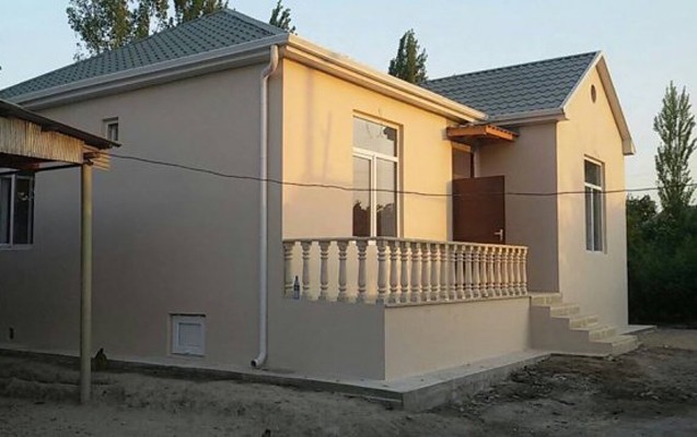 nazirliyin-xilaskar-muellim-ailesi-ucun-tikdiyi-evin-