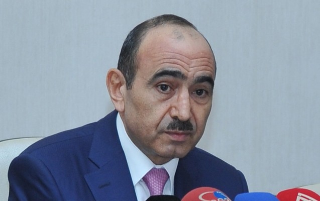 eli-hesenovun-kitabi-gurcu-metbuatinda-