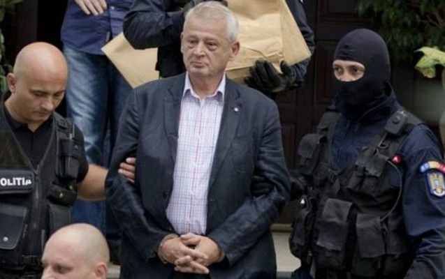 paytaxt-meri-rusvete-gore-saxlanildi-