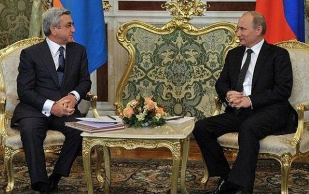 putin-sarkisyanla-qarabagi-muzakire-edir