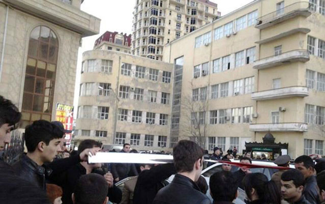 ozunu-8-ci-mertebeden-atmaq-istedi