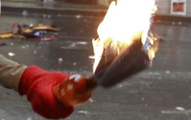 ermenistan-konsulluguna-molotov-kokteyli-atilib