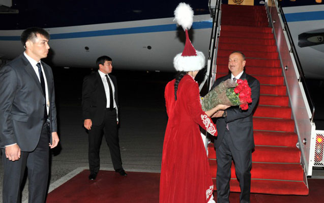 ilham-eliyev-qazaxistana-getdi