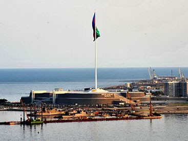 azerbaycan-fransa-telekanalini-mehkemeye-verir