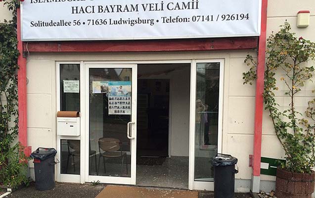 almaniyada-mescide-hucum-edildi