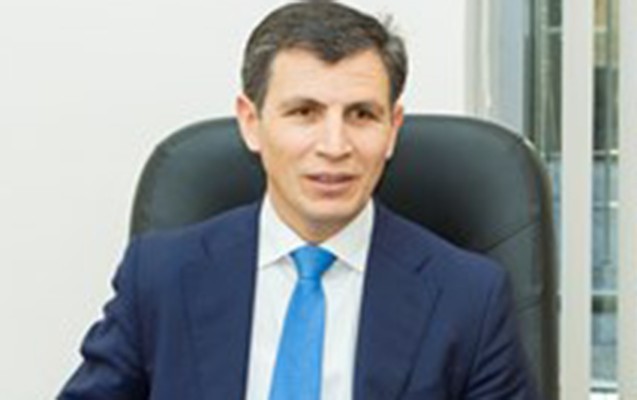 spiker-yene-ona-soz-atdi