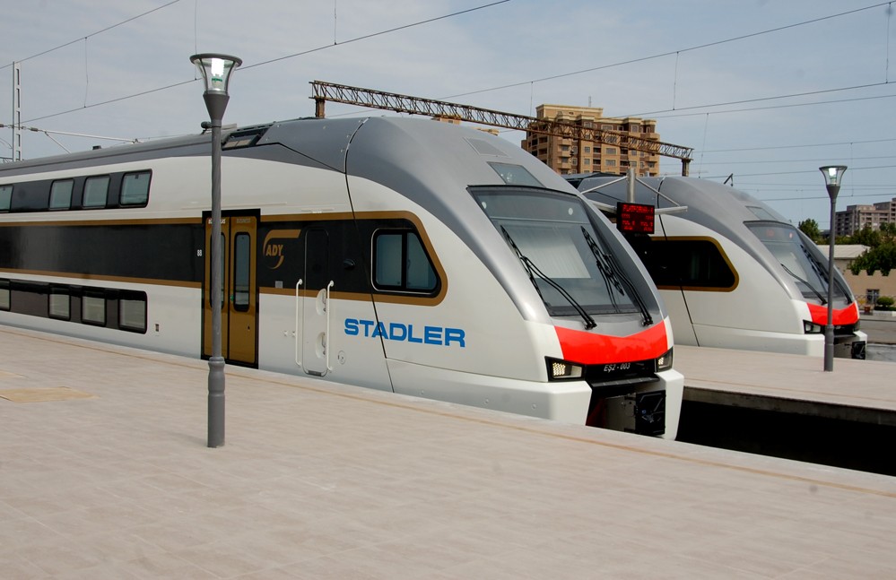yeni-qatarlardan-2000-sernisin-istifade-etdi