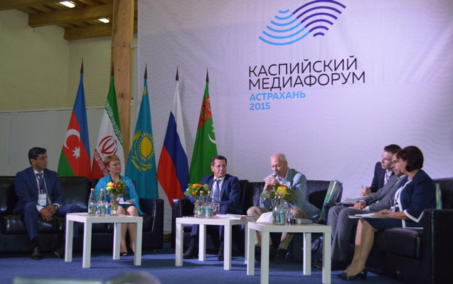 azerbaycan-numayende-heyeti-hesterxanda-