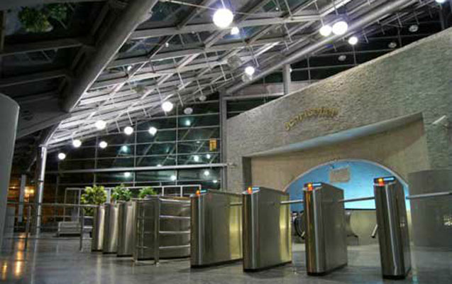 baki-metrosu-qebele-azarkeslerini-aldatdi