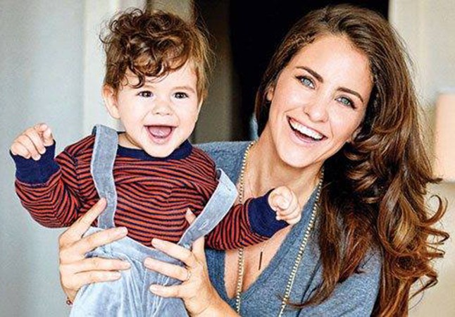 oglum-ucun-uzaqlasdim