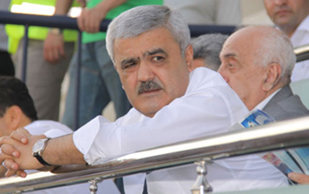 rovneq-abdullayev-yegane-namizeddir