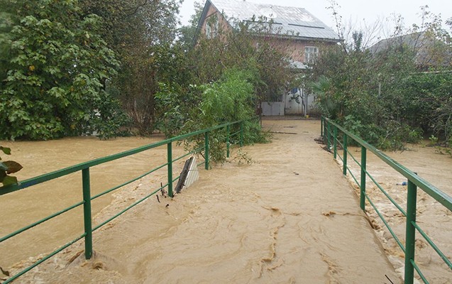 agstafada-cayin-dasmasi-surusmelere-sebeb-olur