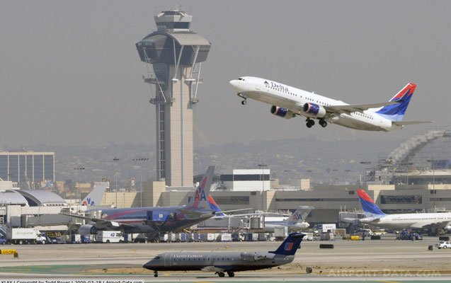 amerikanin-poct-teyyaresi-kubada-enis-etdi