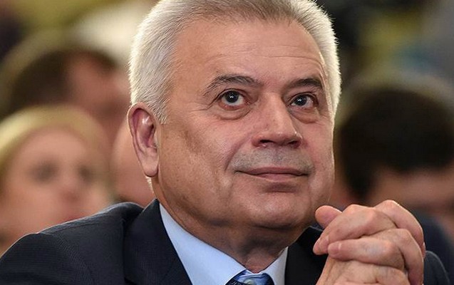 vahid-elekberov-mensimovun-otelini-almayib