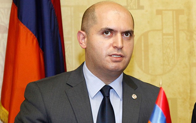 ermeni-nazir-yixildi-ayagi-sindi