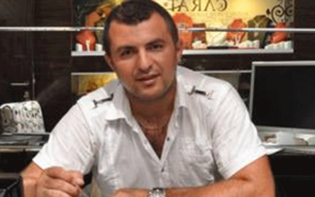 qalatasarayin-azerbaycanli-is-adamini-soydular