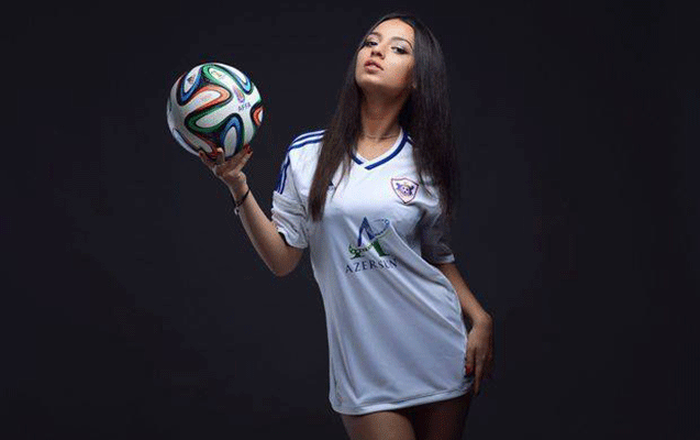 azerbaycanli-gozelden-qarabaga-destek