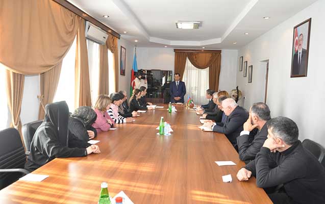 icra-bascisi-sehid-aileleri-ile-gorusdu