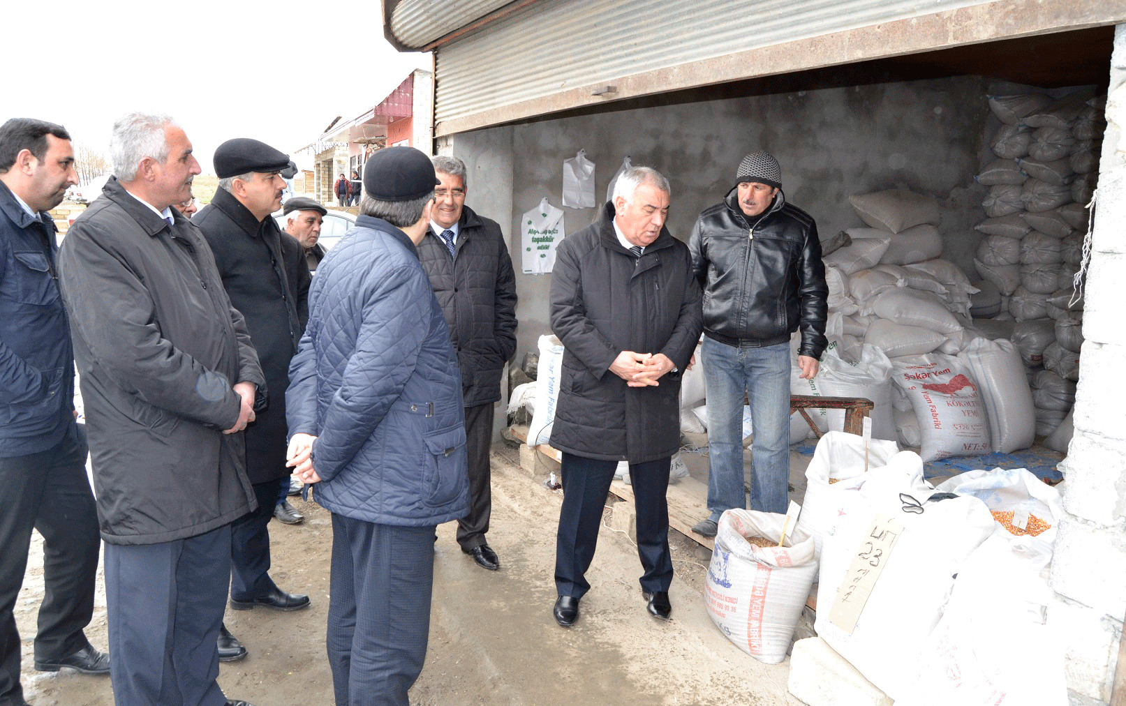 ali-aliyev-mecburi-kockunlerle-gorusdu