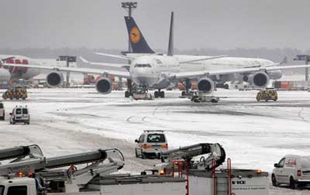 guclu-qar-aeroportda-problem-yaratmayib