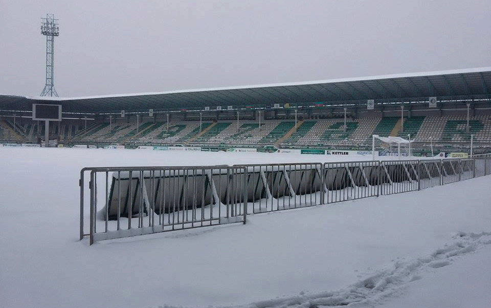 xezer-lenkeran-stadionu-bu-veziyyetdedir