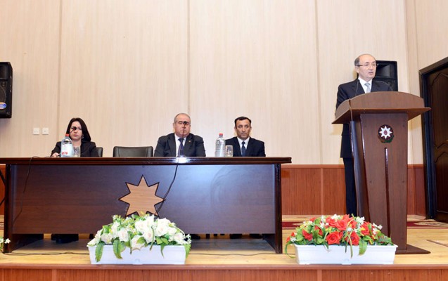 azerbaycanda-vetendas-memur-munasibetleri