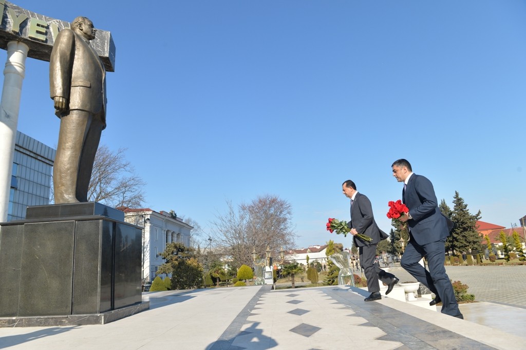 nazir-lenkeran-sakinleri-ile-gorusdu