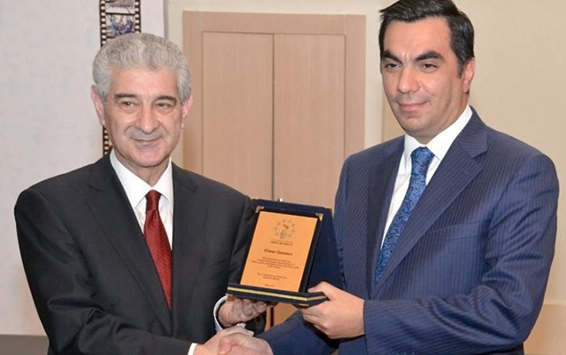 elmar-qasimov-yap-terefinden-teltif-olunub