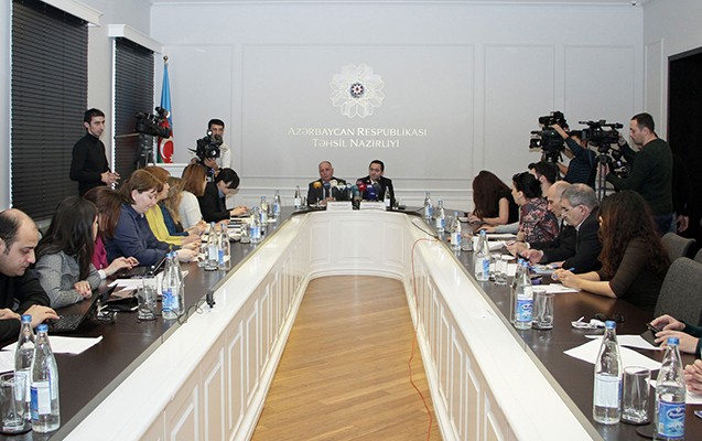bu-muellimlerin-fealiyyetine-menfi-tesir-gostermeyecek