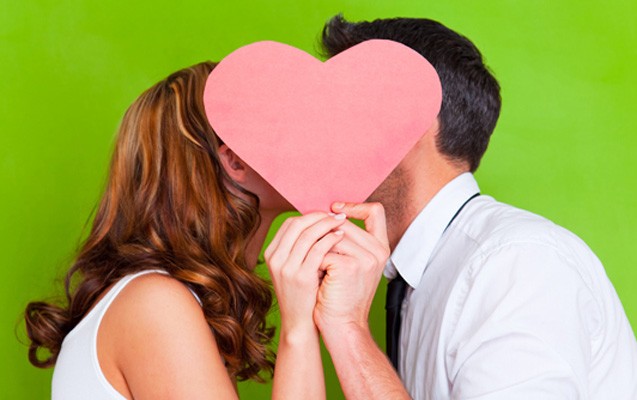 sevgililer-gunu-exlaqi-problemlere-sebeb-olur-dayandirilmalidir
