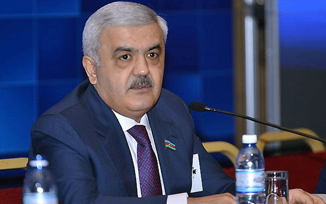 rovneq-abdullayev-namizedliyini-ireli-surdu