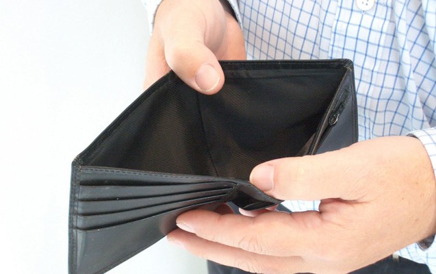 basina-vurub-pulunu-aldi