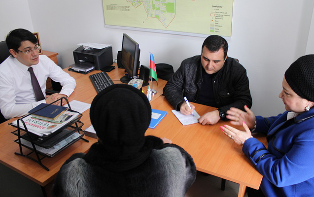 fuad-muradov-xetai-sakinleri-ile-gorusdu