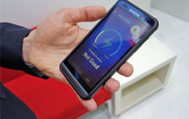 bu-displey-gunes-suasi-ile-enerji-toplayir