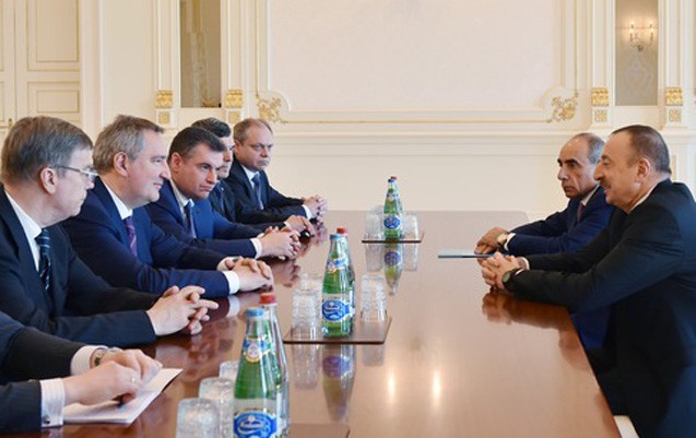 rusiyanin-gozlediyi-gorus-bas-tutdu-