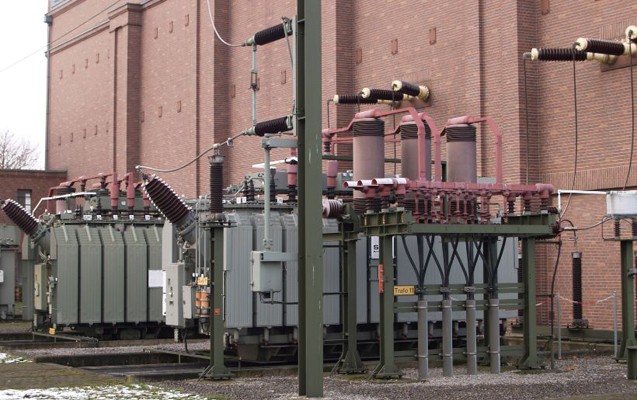 lenkeranda-ildirim-elektrik-transformatorunu-vurub