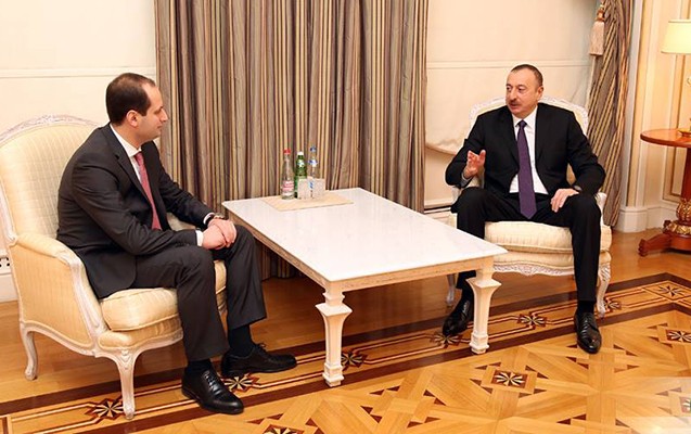 eliyev-gurcustanin-xin-rehberini-qebul-edib