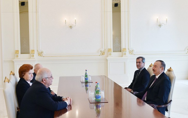 prezident-nizami-gencevi-merkezinin-hemsedrleriyle-gorusdu