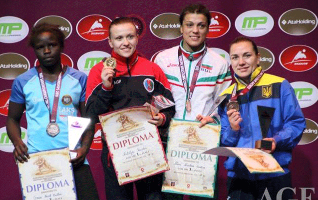 medalimi-qizima-heyat-yoldasima-hesr-edirem