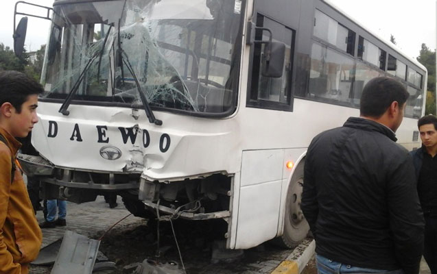 bakida-sernisin-avtobusu-qeza-toretdi-