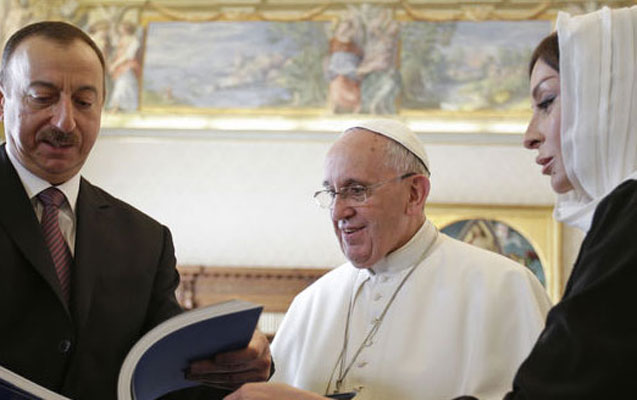 eliyevden-papaya-mektub