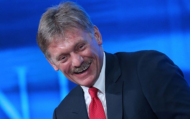 putinin-sozcusu-erdoganin-metbuat-katibine-satasdi