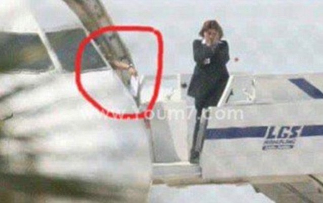 teyyareni-arvadini-gormek-ucun-qacirib