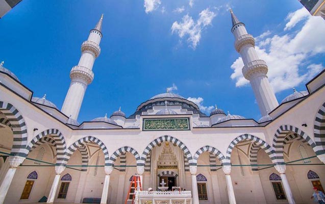 abs-in-en-boyuk-mescidinin-acilisini