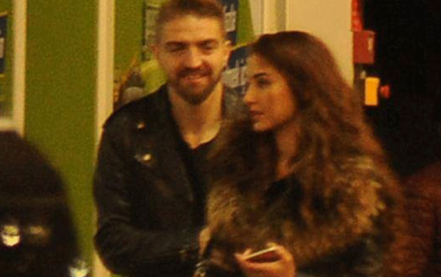 asenadan-ayrilan-meshur-futbolcu-yeni-sevgilisi-ile-goruntulendi