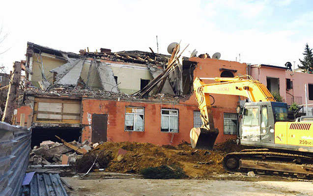 icra-bascisi-menzillerin-satilmasi-ile-bagli-qerar-verib-